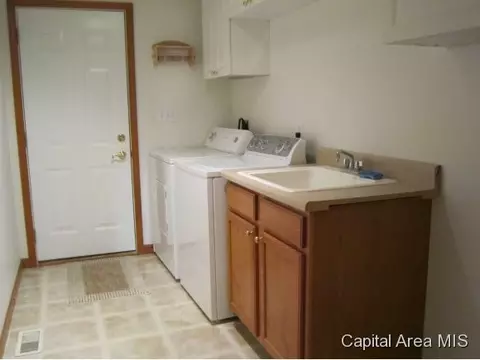3221 Red Oak Ln, Springfield, IL 62712 photo 6