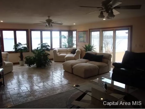 77 Linden Ln, Springfield, IL 62712 photo 8
