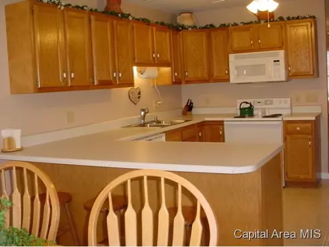 2204 Cormorant Dr, Springfield, IL 62711 photo 5