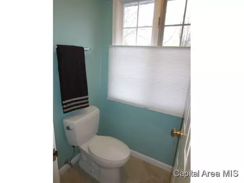 3209 W Pt, Springfield, IL 62704 photo 13