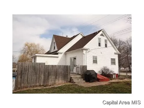 405 Elm, New Berlin, IL 62670 photo 3