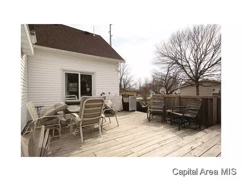 405 Elm, New Berlin, IL 62670 photo 4