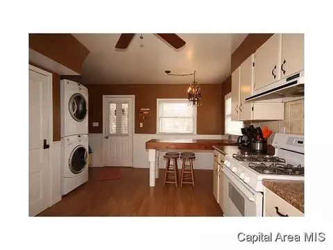 405 Elm, New Berlin, IL 62670 photo 7