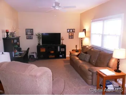 919 Wythe Rd, Springfield, IL 62702 photo 8