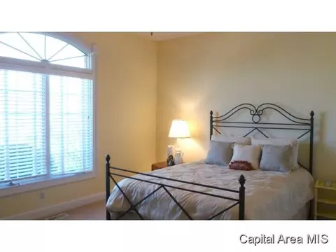 6404 Stonehaven Rdg, Springfield, IL 62711 photo 17