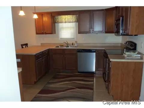 5409 Biltmore Dr, Springfield, IL 62711 photo 3