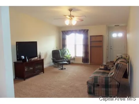 5409 Biltmore Dr, Springfield, IL 62711 photo 2