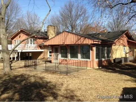 2405 Wiggins, Springfield, IL 62704 photo 1