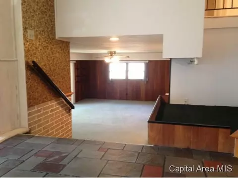 2405 Wiggins, Springfield, IL 62704 photo 7