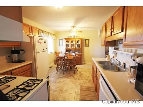 4423 Venetian, Springfield, IL 62703 photo 5