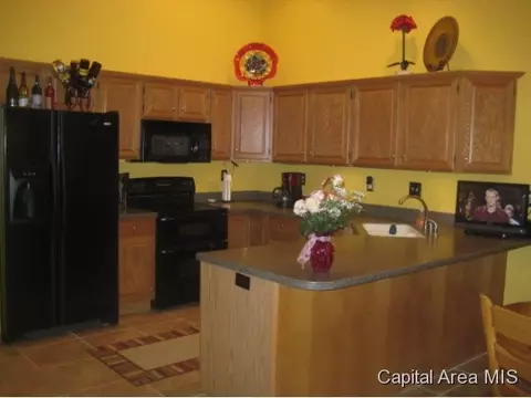 2815 Dryden, Springfield, IL 62711 photo 2