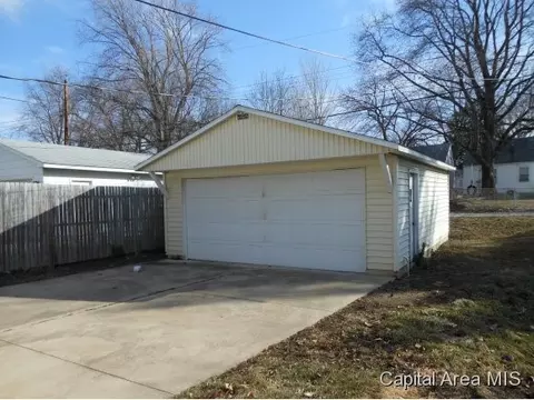 320 N Lincoln, Springfield, IL 62702 photo 5