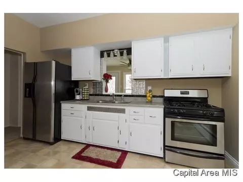 1632 W Monroe, Springfield, IL 62704 photo 6