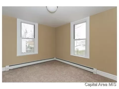1632 W Monroe, Springfield, IL 62704 photo 9