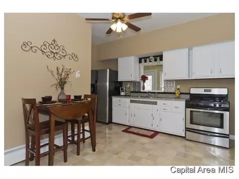 1632 W Monroe, Springfield, IL 62704 photo 7