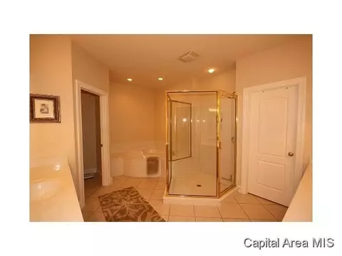 1604 Seton, Springfield, IL 62704 photo 20