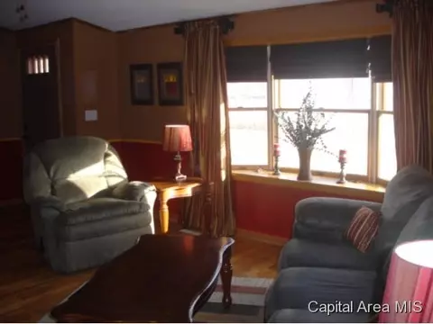 613 E Walnut, Chatham, IL 62629 photo 14