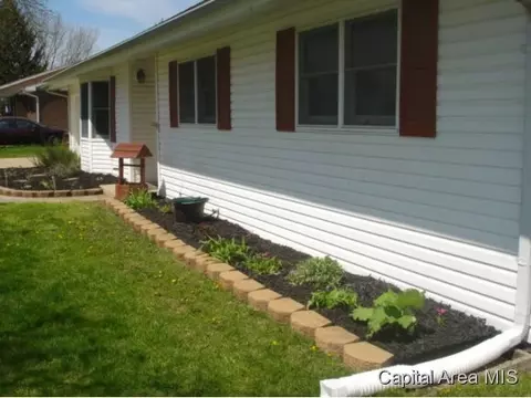 613 E Walnut, Chatham, IL 62629 photo 18