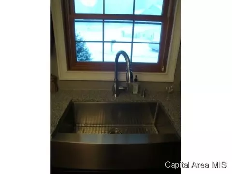 8090 Little Eagle Dr, Springfield, IL 62712 photo 9