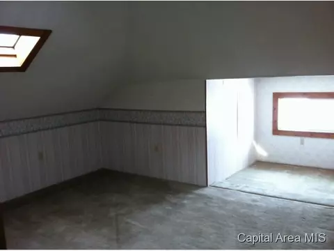 1107 Gregory Rd, Winchester, IL 62694 photo 14