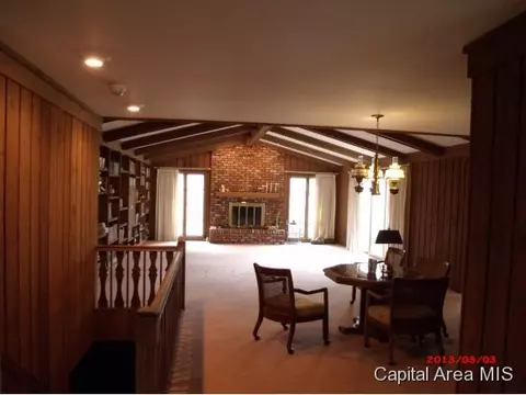 2210 Augusta, Springfield, IL 62704 photo 7