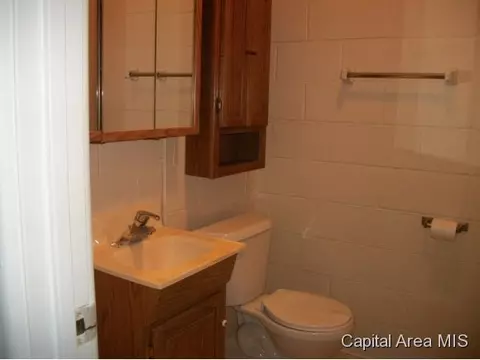 105 N Wabash, Bluffs, IL 62621 photo 9