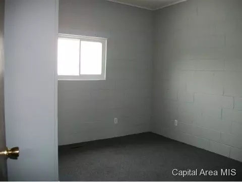 105 N Wabash, Bluffs, IL 62621 photo 6