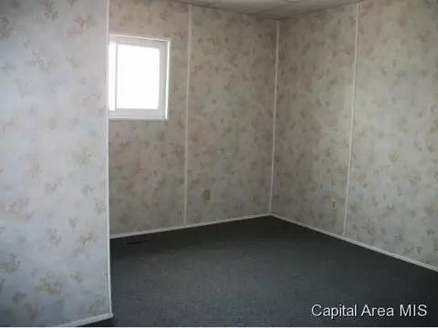 105 N Wabash, Bluffs, IL 62621 photo 7