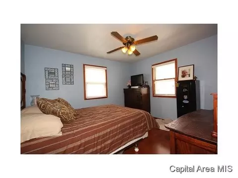 2409 E Kys, Springfield, IL 62702 photo 19