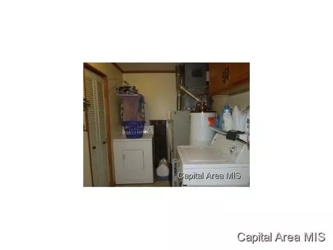 2409 E Kys, Springfield, IL 62702 photo 11
