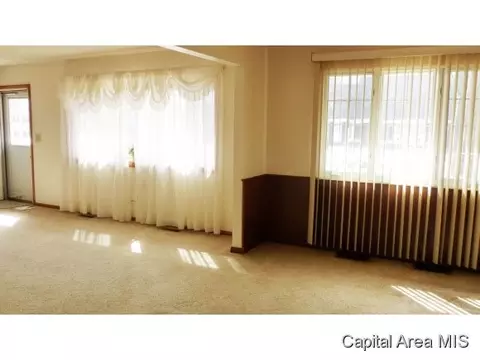 63 Mesa Rd, Springfield, IL 62702 photo 11