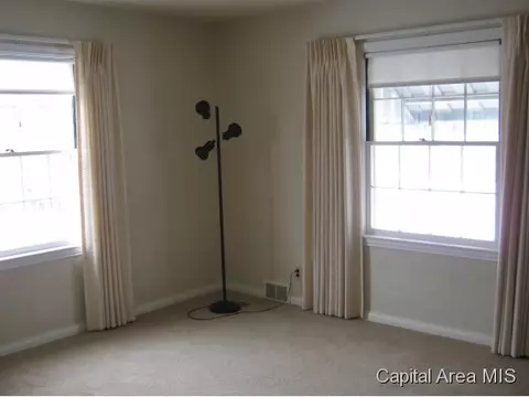 9 Evergreen Ct, Springfield, IL 62704 photo 6