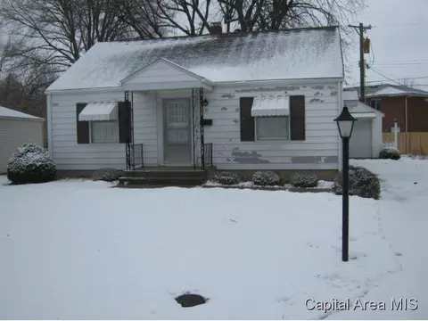 9 Evergreen Ct, Springfield, IL 62704 photo 2