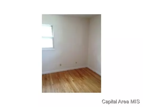 209 Whitefield, Springfield, IL 62704 photo 6