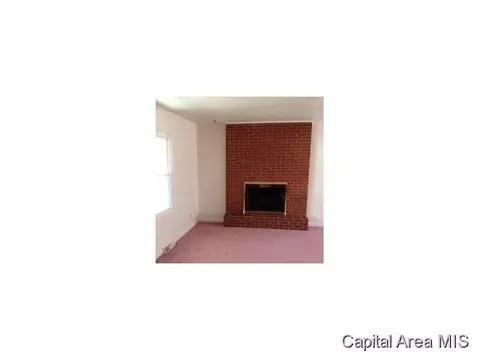 209 Whitefield, Springfield, IL 62704 photo 3