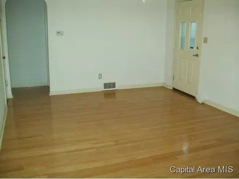 1818 Hood, Springfield, IL 62703 photo 2