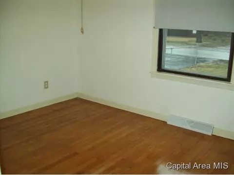 1818 Hood, Springfield, IL 62703 photo 5