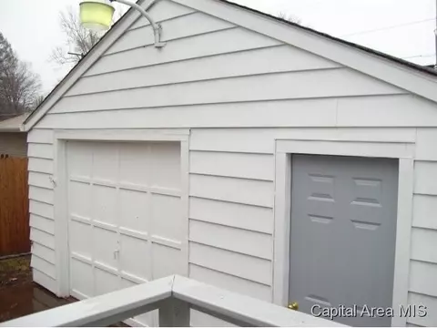 1818 Hood, Springfield, IL 62703 photo 8