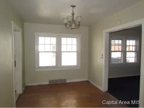 2315 S 7th Street St, Springfield, IL 62703 photo 6