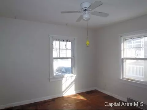 2315 S 7th Street St, Springfield, IL 62703 photo 8