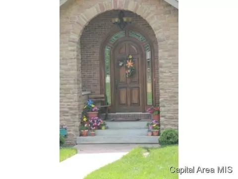 824 E Lake Shore Dr, Springfield, IL 62712 photo 2