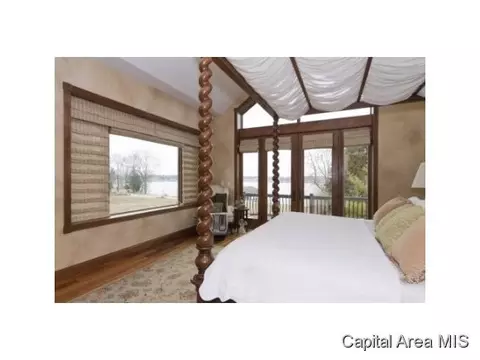 824 E Lake Shore Dr, Springfield, IL 62712 photo 12