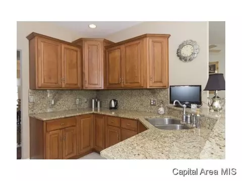 244 Whitman Dr, Springfield, IL 62711 photo 7