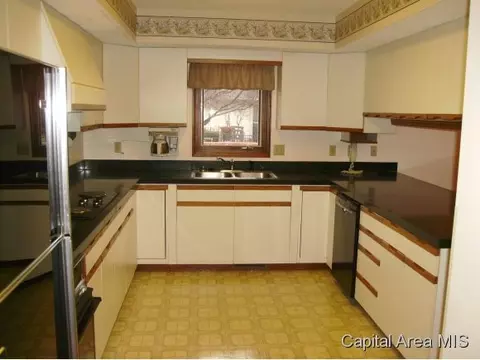 2525 Charlack, Springfield, IL 62704 photo 12