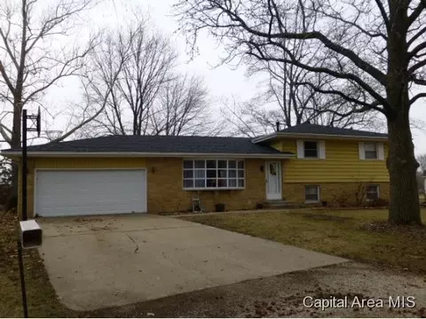 401 Rainbow Dr, Athens, IL 62613 photo 1