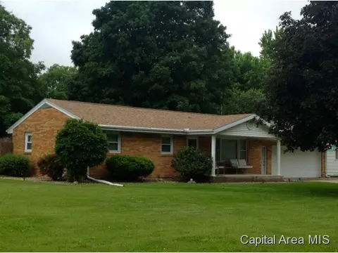 300 E Little St, Athens, IL 62613 photo 1