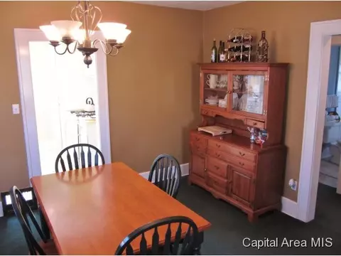 1626 W Washington, Springfield, IL 62702 photo 3