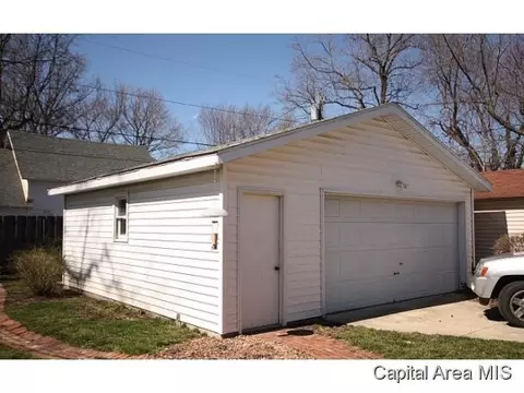 1825 S Pasfield Street St, Springfield, IL 62704 photo 3