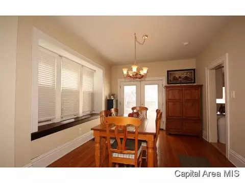 1825 S Pasfield Street St, Springfield, IL 62704 photo 9