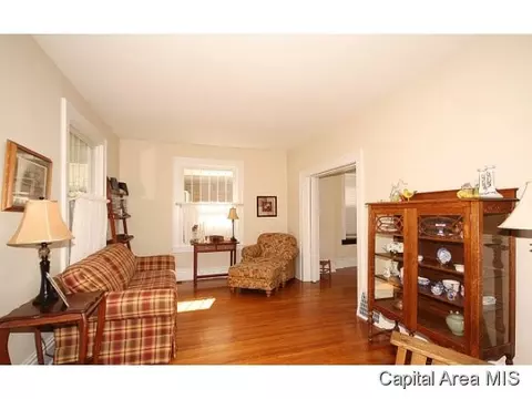 1825 S Pasfield Street St, Springfield, IL 62704 photo 10